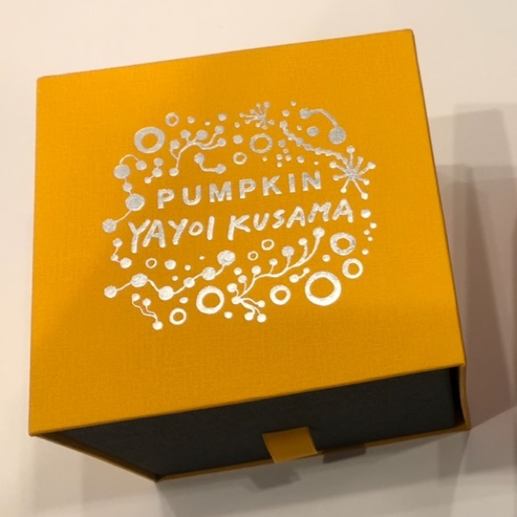 Yayoi Kusama Sculptures - Picture 2 of 5